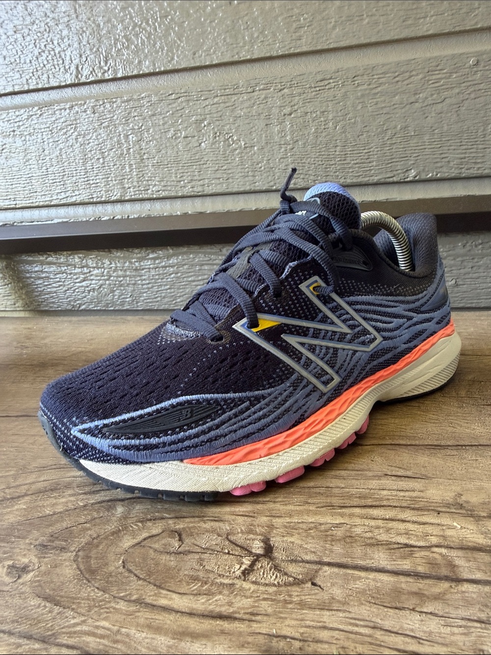 New Balance Fresh Foam Women’s Navy & Coral Athletic Running Shoes size 9 - Picture 4 of 8